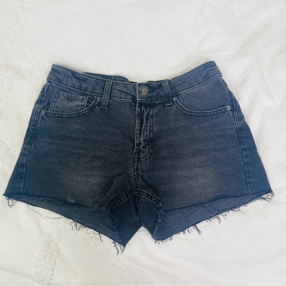 Black Low Rise Denim Jean shorts size 2 size small